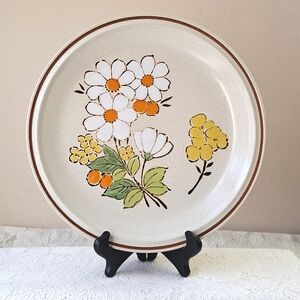 Vtg 70s Hearthside Stoneware Floral Expressions Summertime Dinner Plate 10.5"